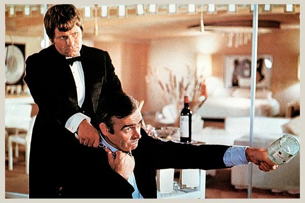James Bond fights Mr Wink in Diamonds are Forever