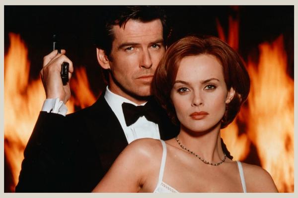 James Bond and Natalya Simanova in GoldenEye