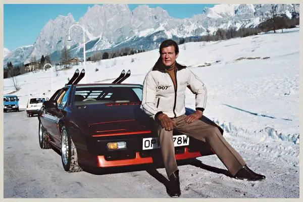 ROger Moore posing with the Lotus Espirit in For Your Eyes Only