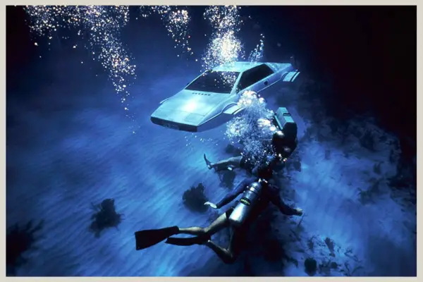 Lotus Espirit S1 Submarine Car underwater